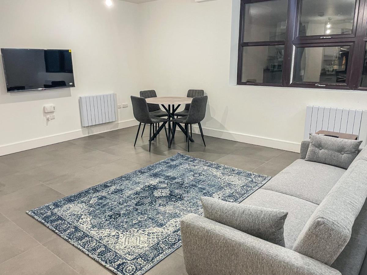 City Centre By Elegance Living Swindon