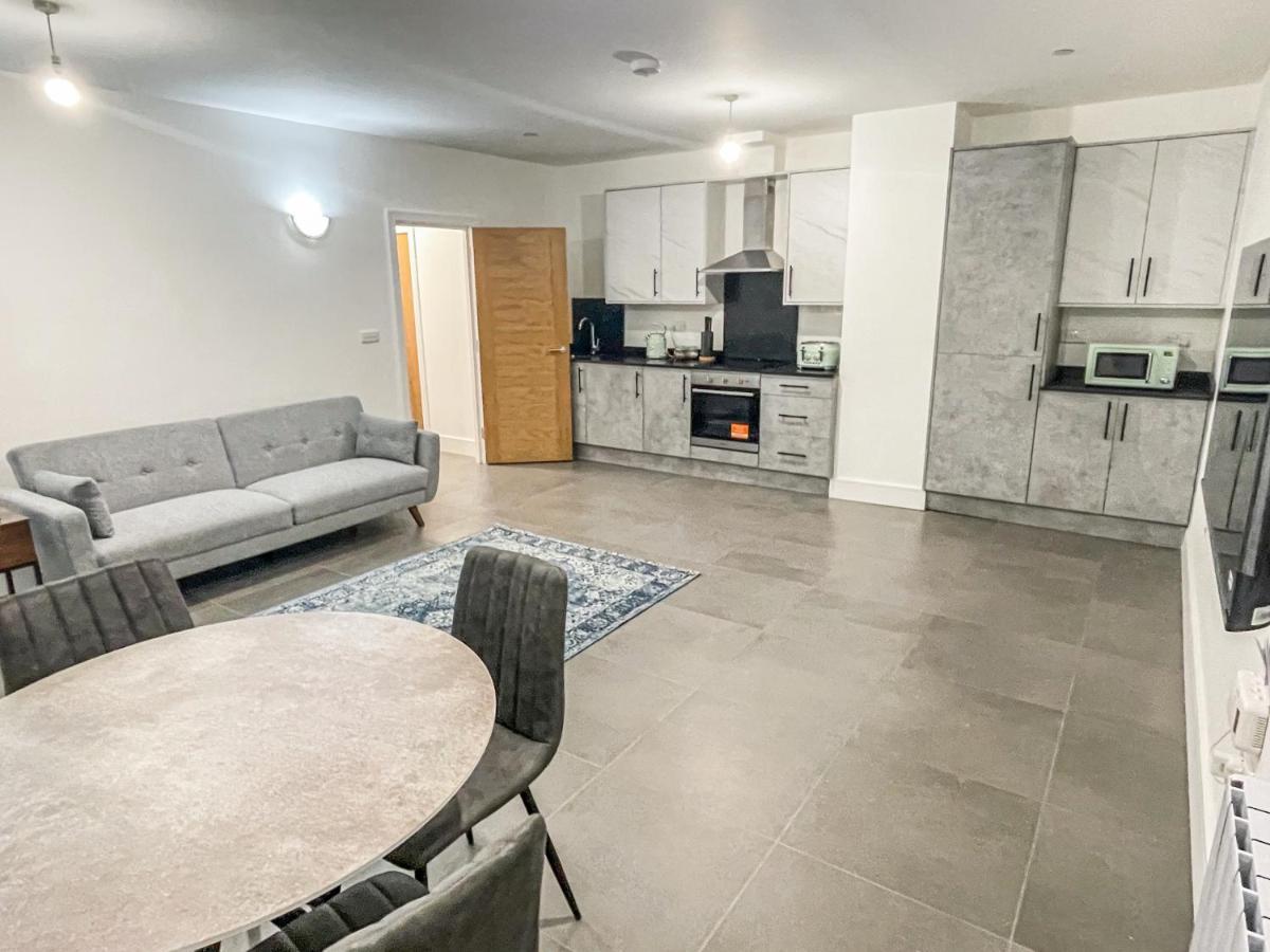 City Centre By Elegance Living Swindon